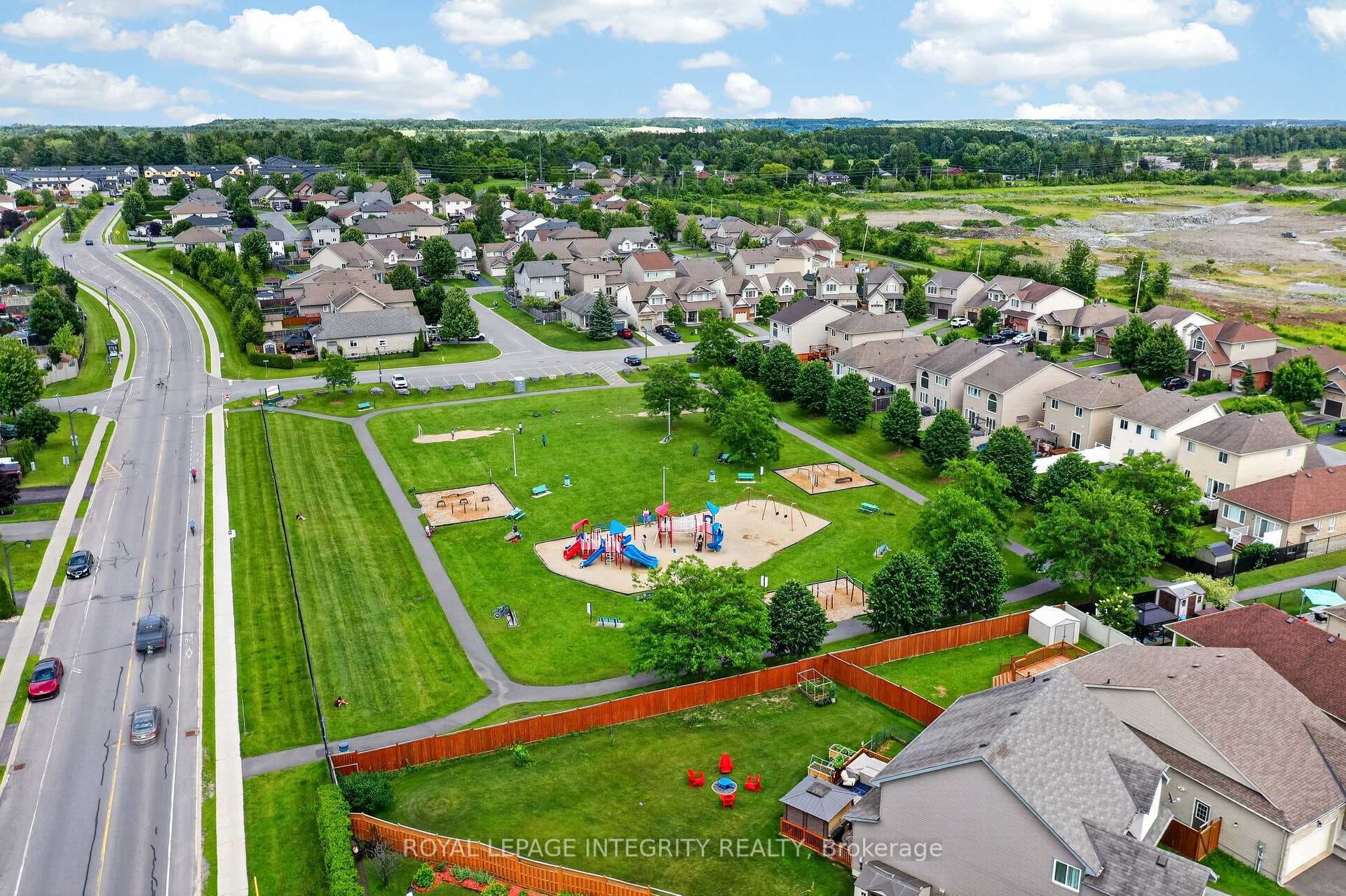 129 Dorina Sarazin Crescent photo 48