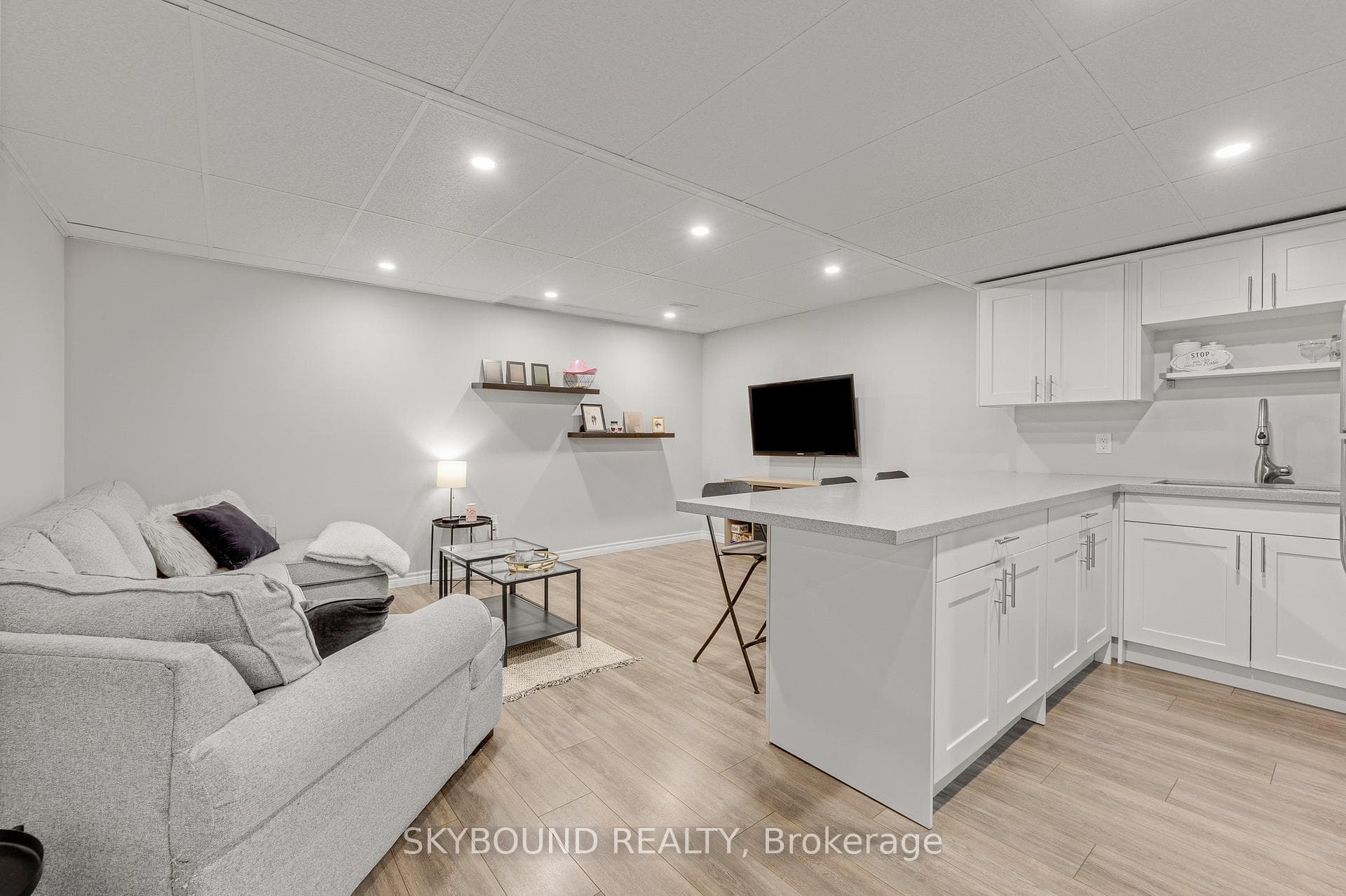 365 Valridge Drive photo 33