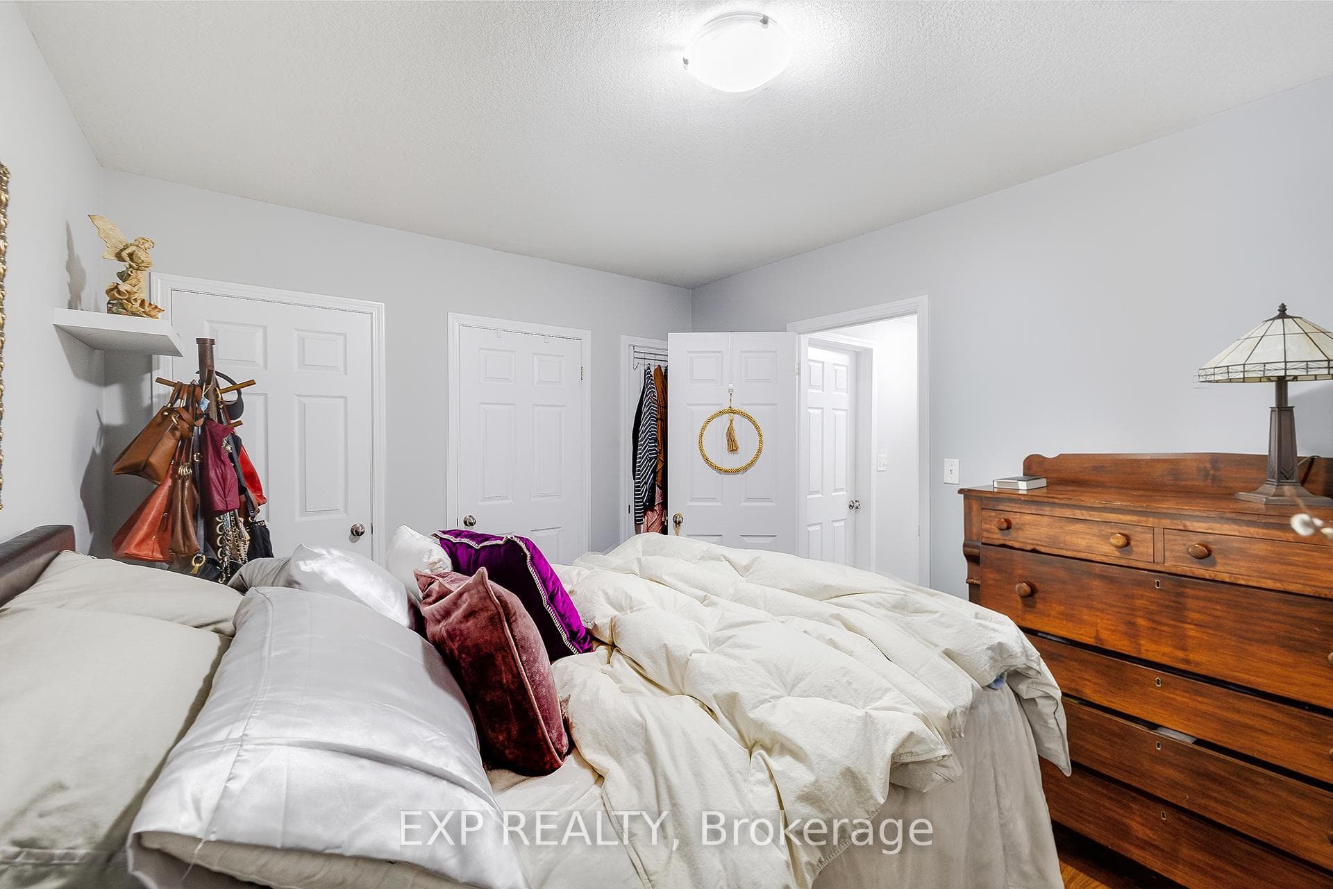 230 Jessica Crescent Unit 6A photo 12