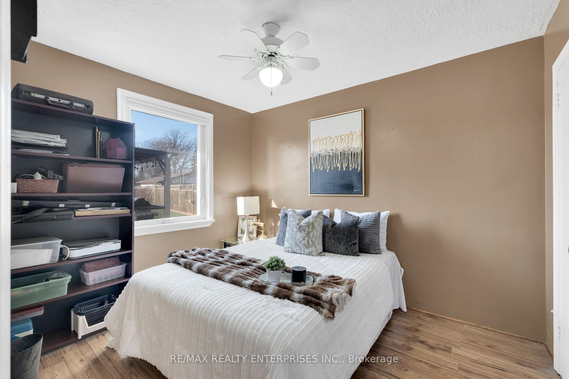 951 Atwater Avenue photo 11