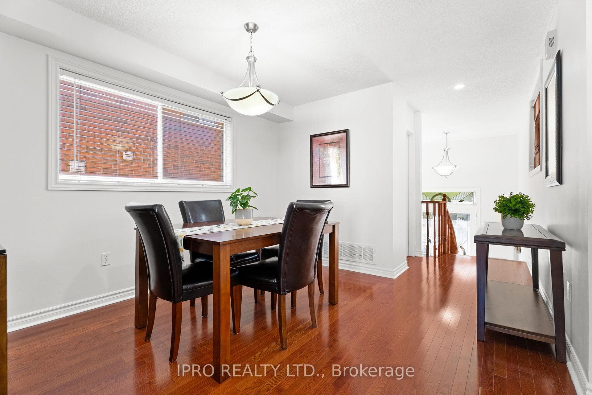 21 Brambirch Crescent photo 6