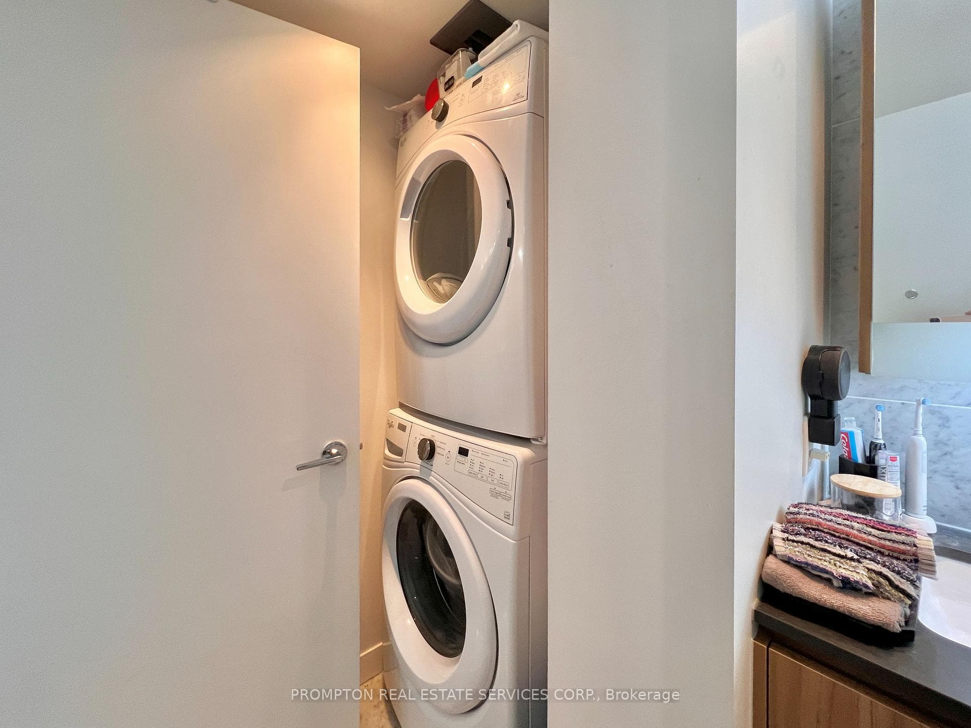 70 Queens Wharf Road Unit 2010 photo 26