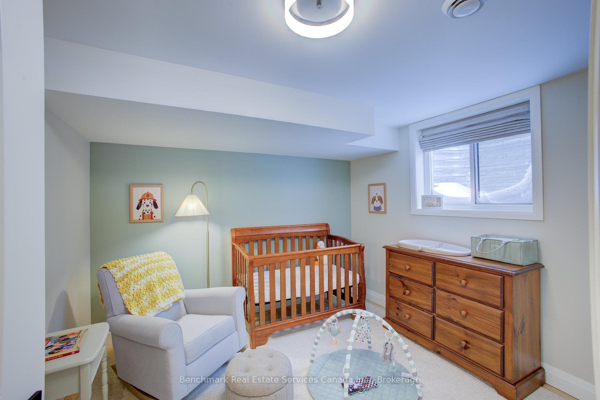 160 Ridgewood Crescent photo 31