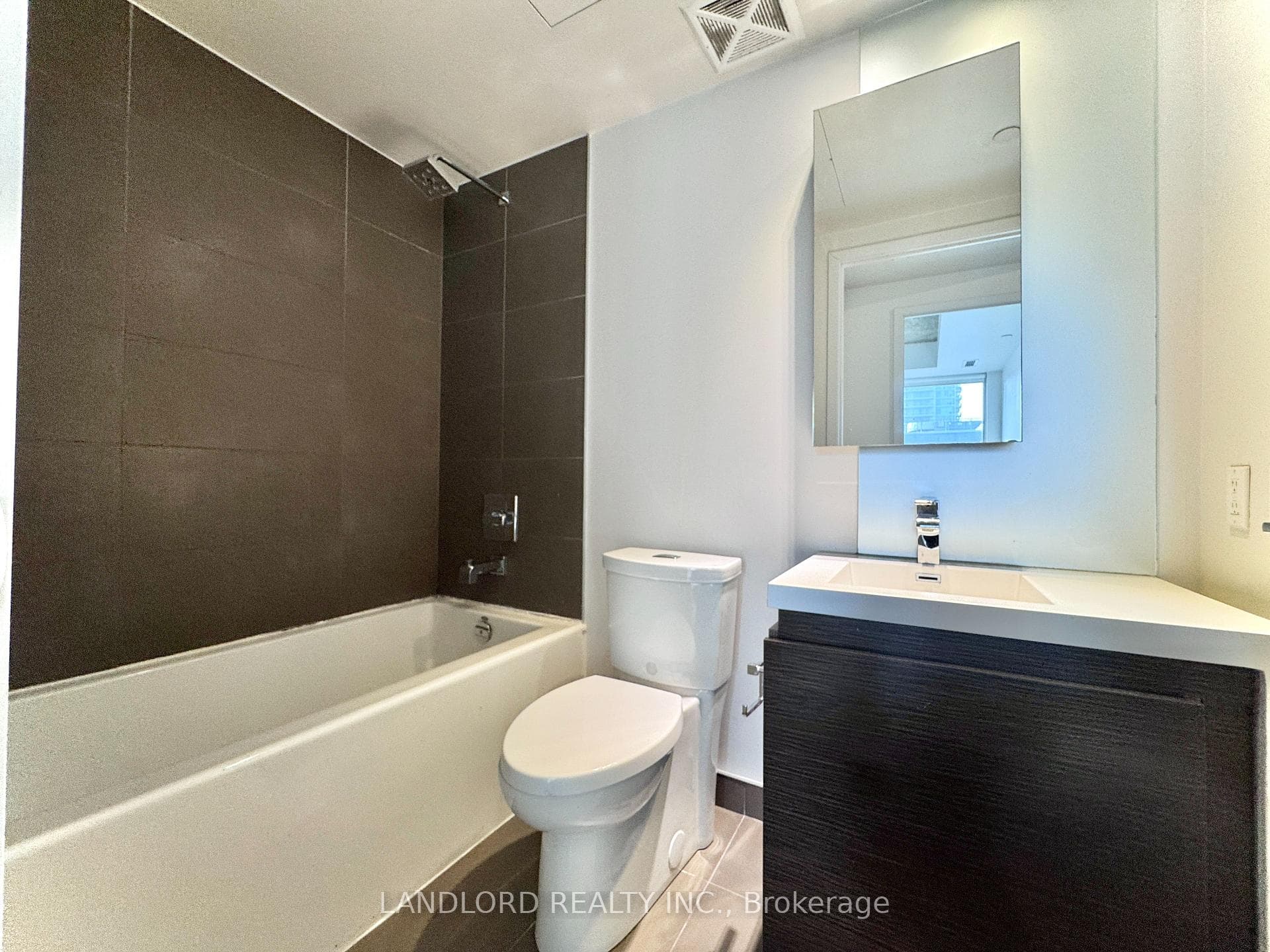 1030 King Street Unit 815 photo 22