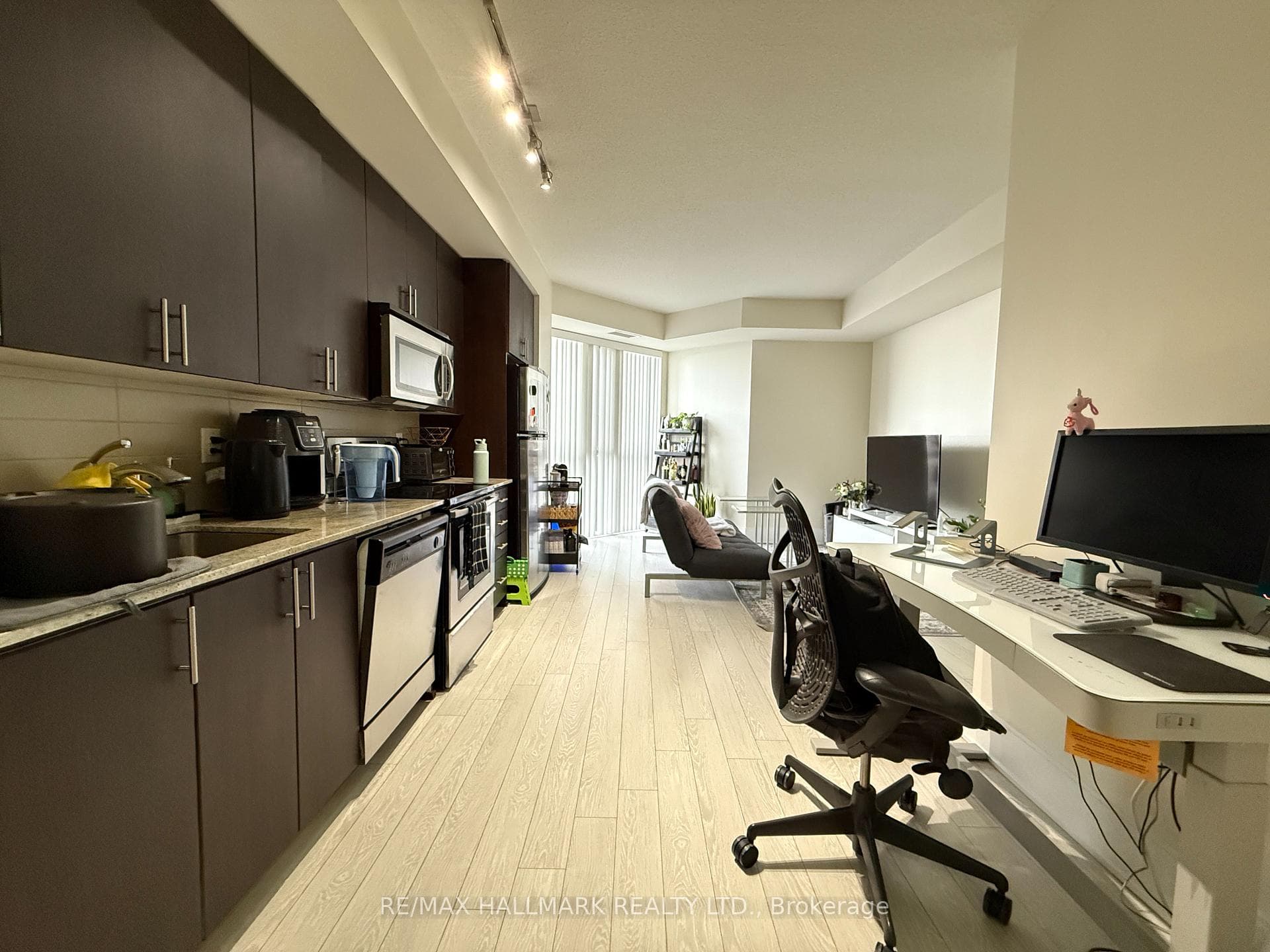 560 Front Street Unit 526 photo 12