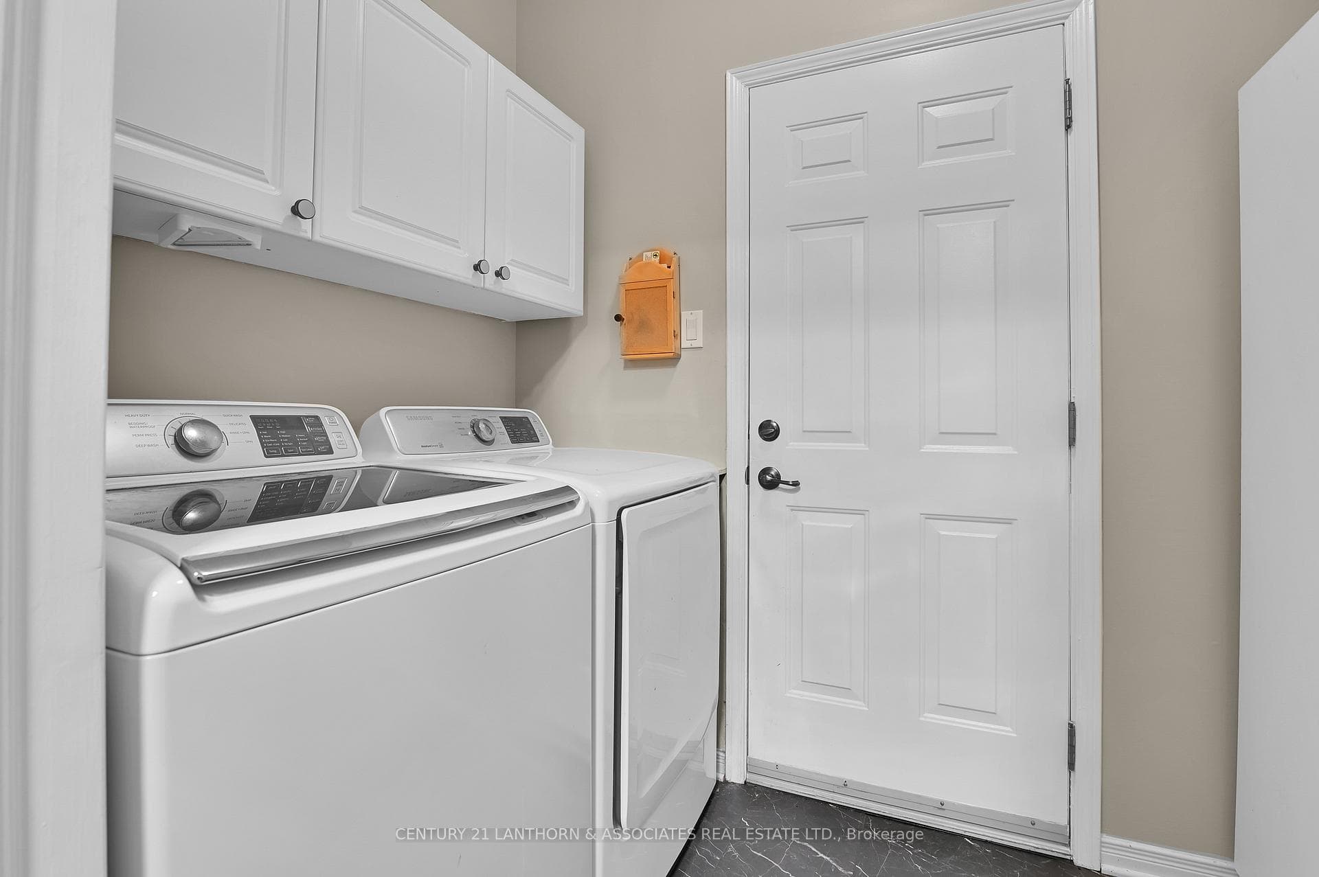 24 Kinmount Private N/A photo 10