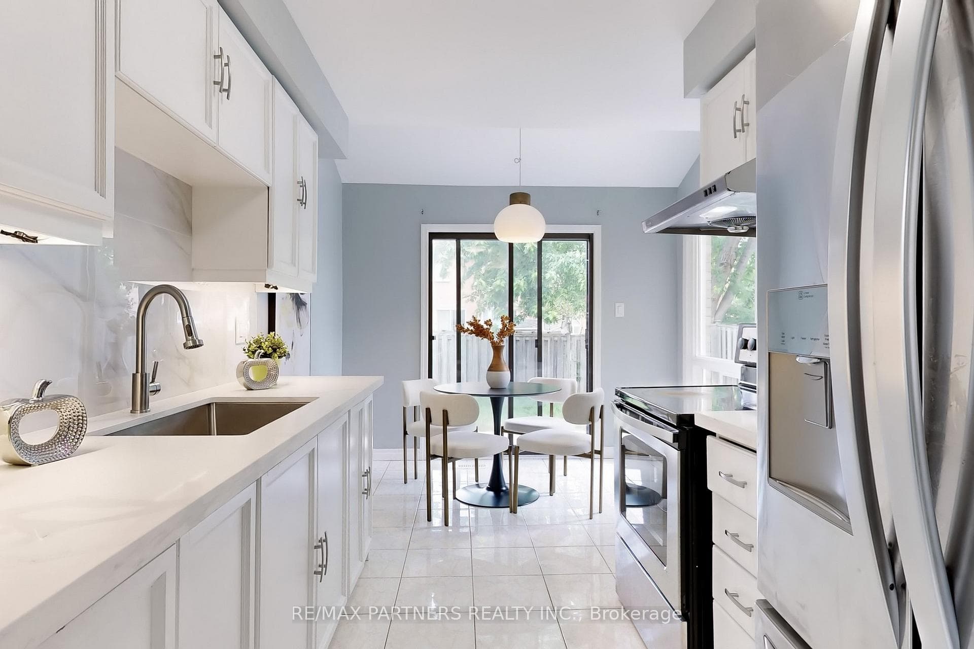 128 Bellrock Drive photo 10