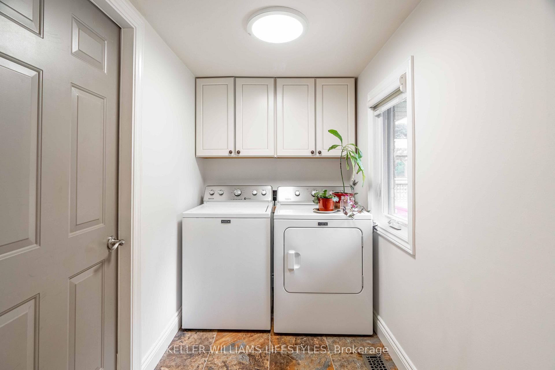 27 FRANCES Drive photo 15