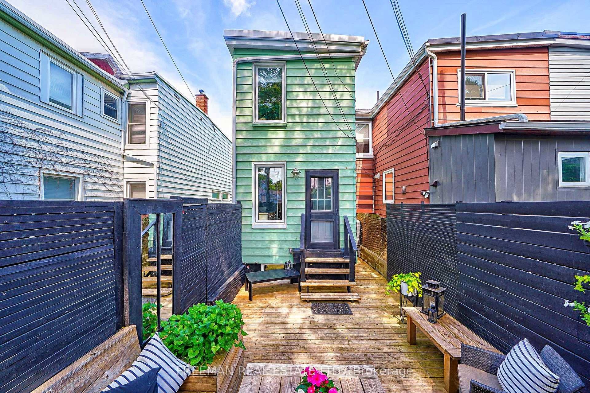 476 Clinton Street photo 33