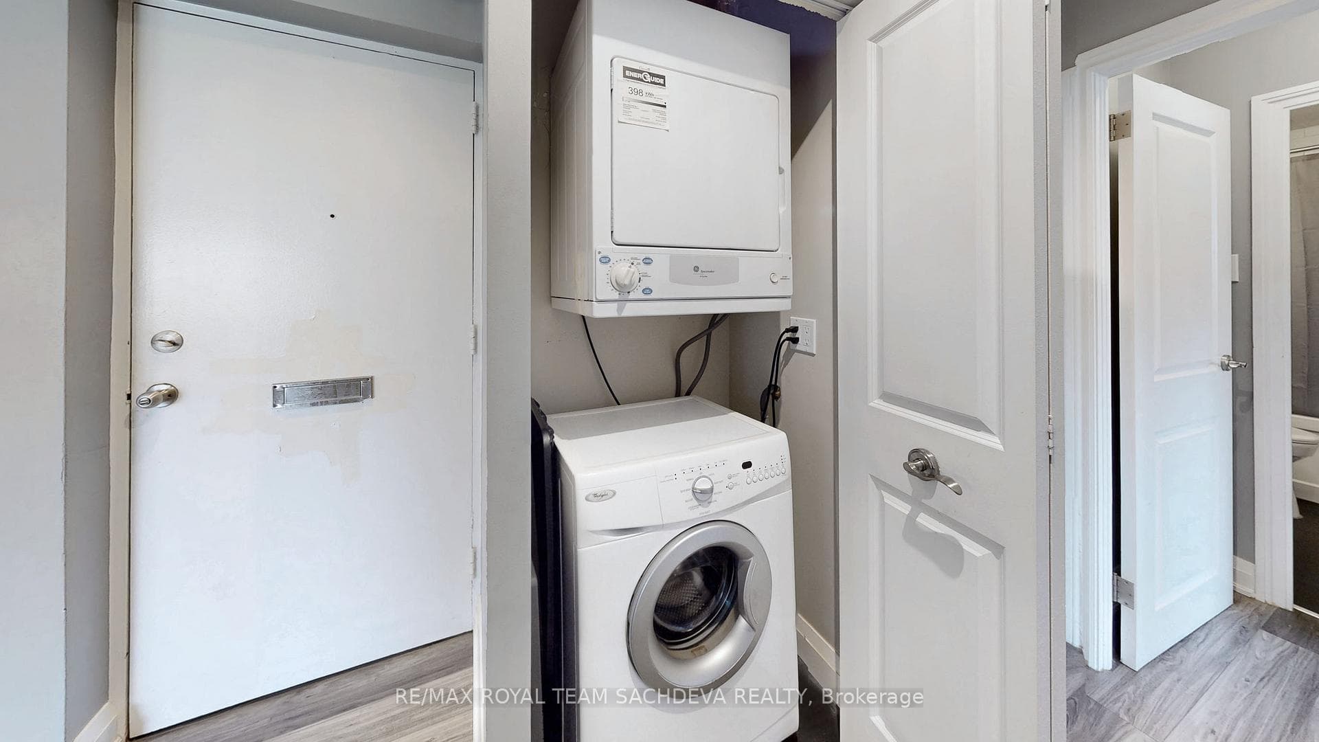 71 Jonesville Crescent Unit 305 photo 26