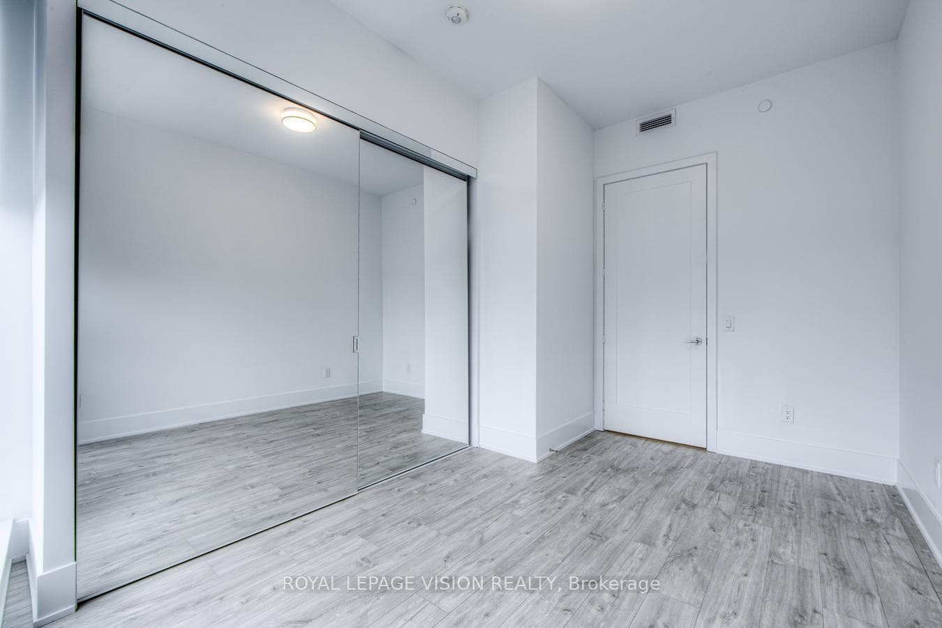 470 Front Street Unit 2812 photo 21