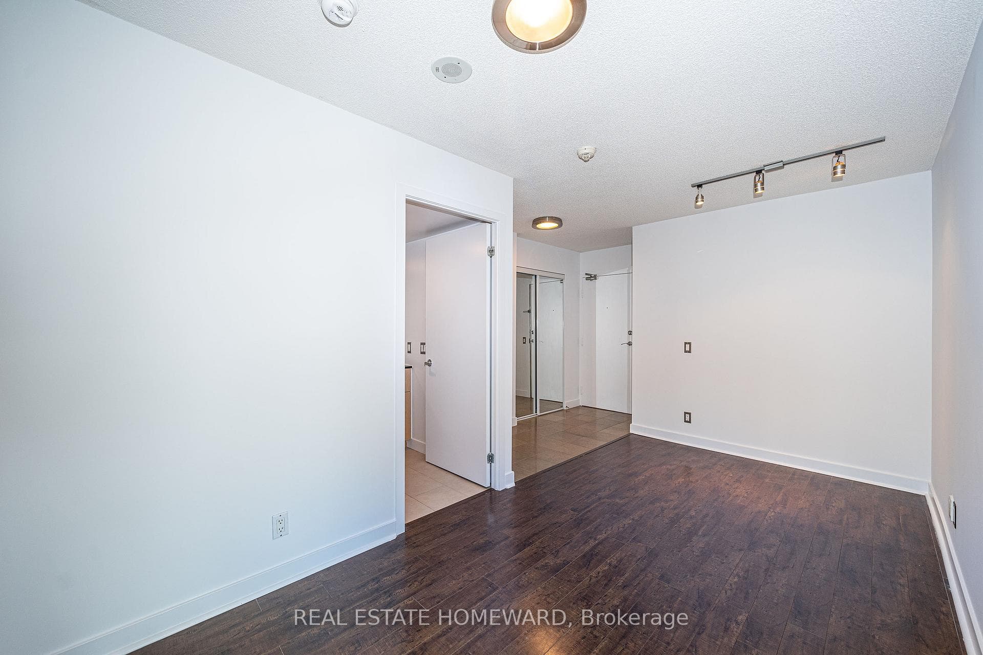 373 Front Street Unit 810 photo 6