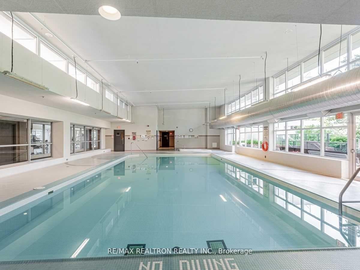 190 Borough Drive Unit 1101 photo 5
