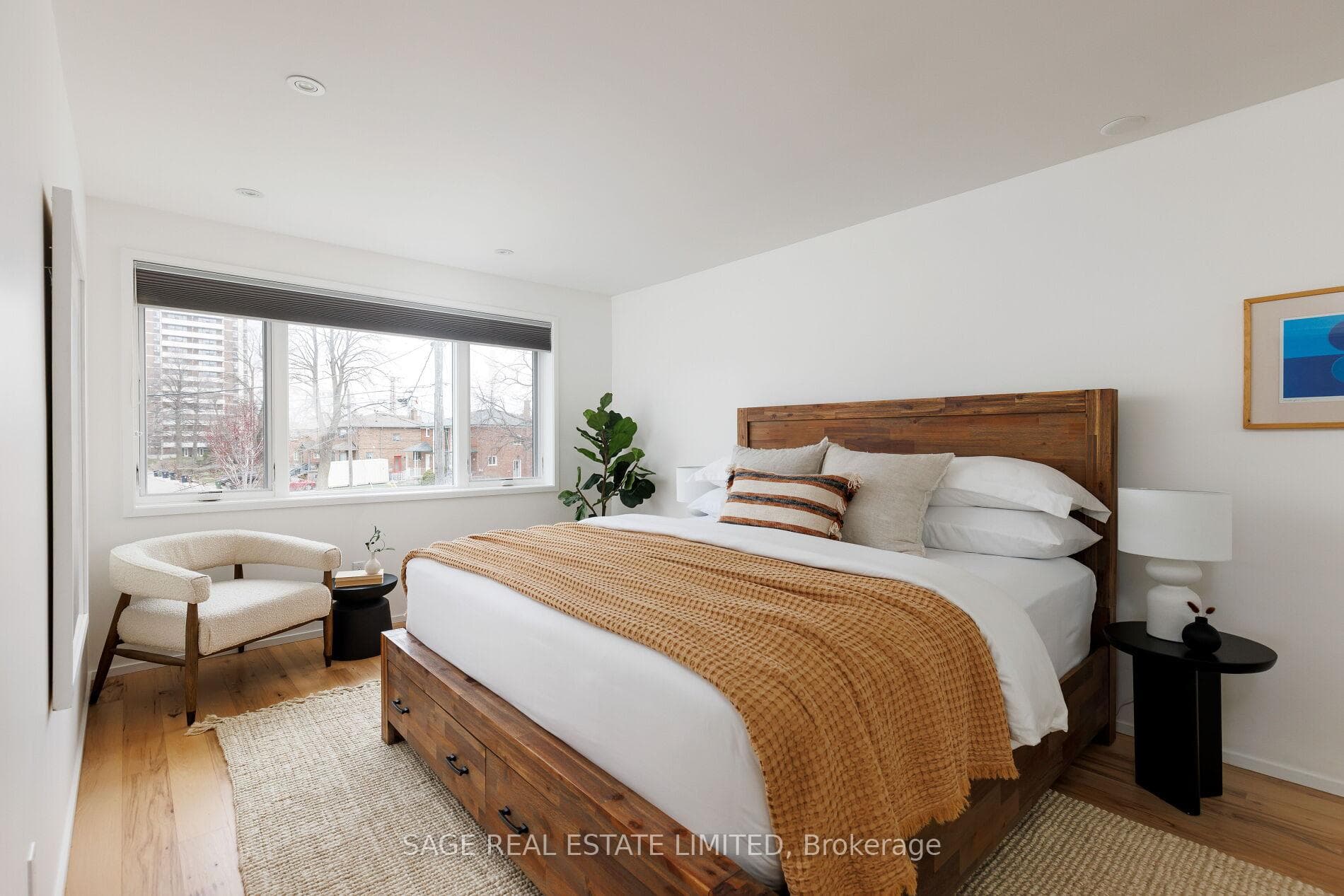 15 Woodenhill Court photo 29