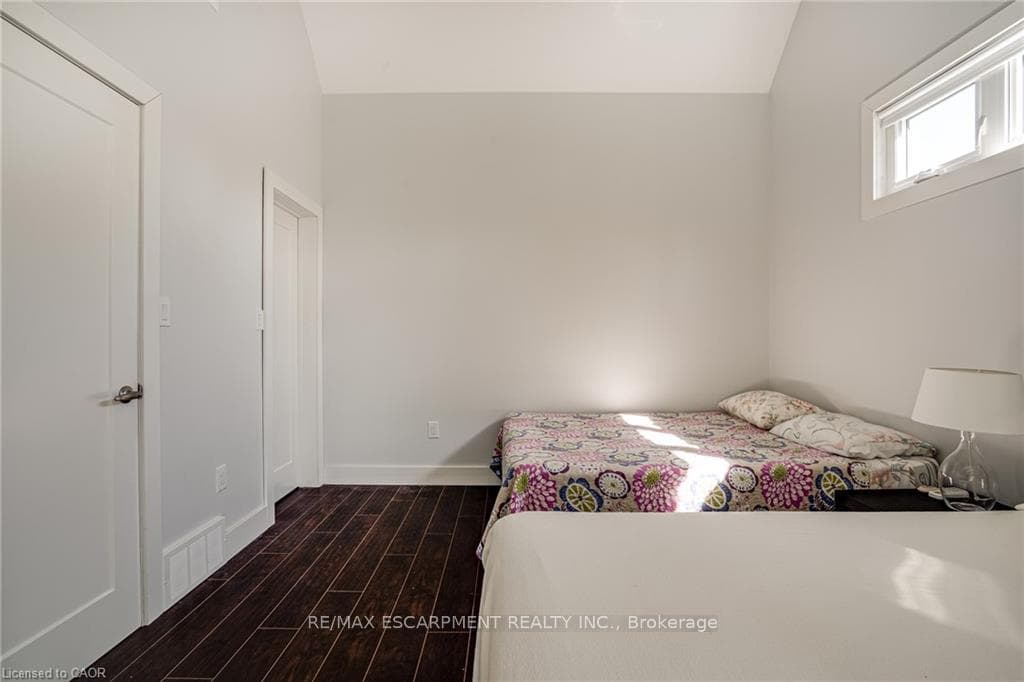 18 Walter Street photo 21