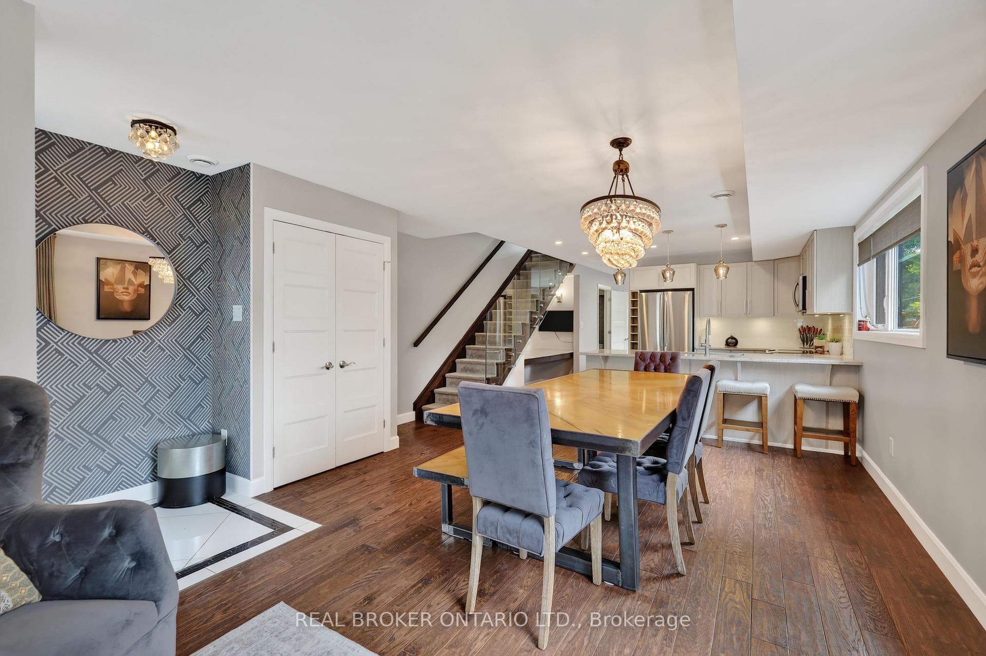 343 Riverdale Avenue photo 5