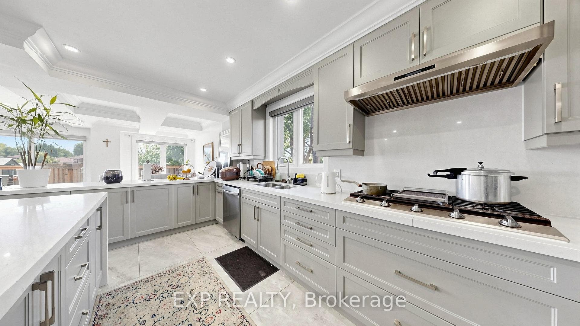 44 Tower Drive photo 11