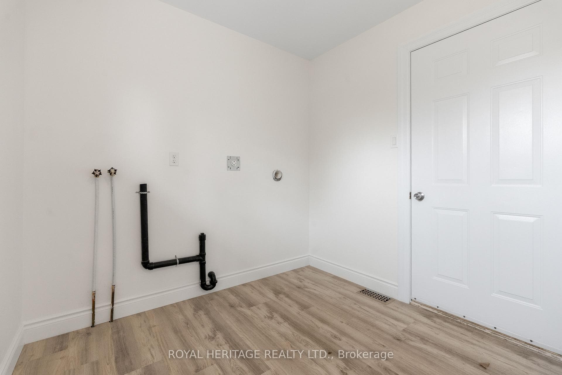 5 Juniper Court photo 20