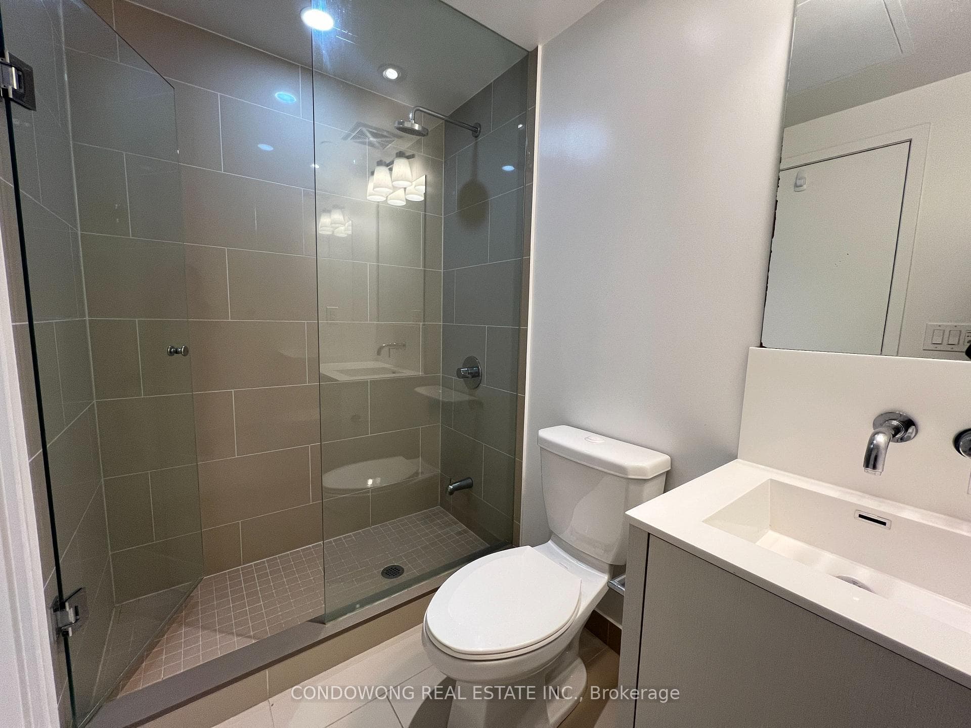 100 Harbour Street Unit 3602 photo 10