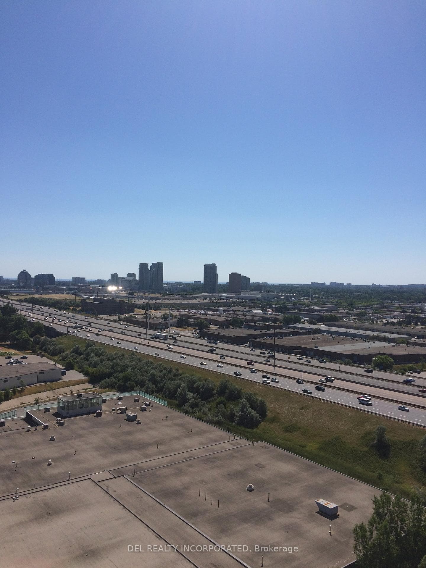135 Village Green Square Unit 2016 photo 9