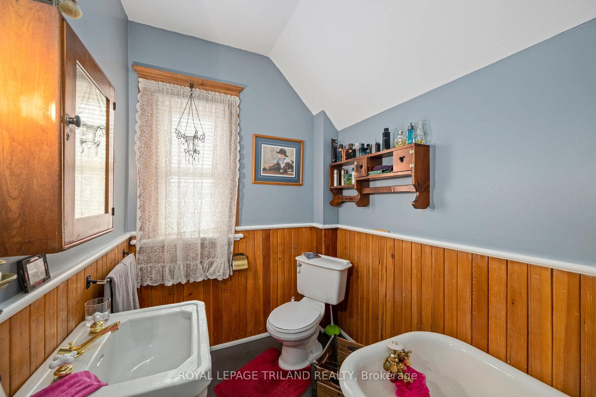 145 Price Street photo 20