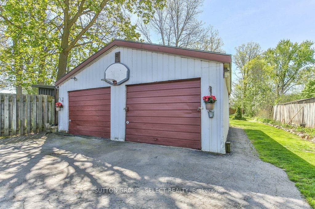 505 EMERY Street photo 32