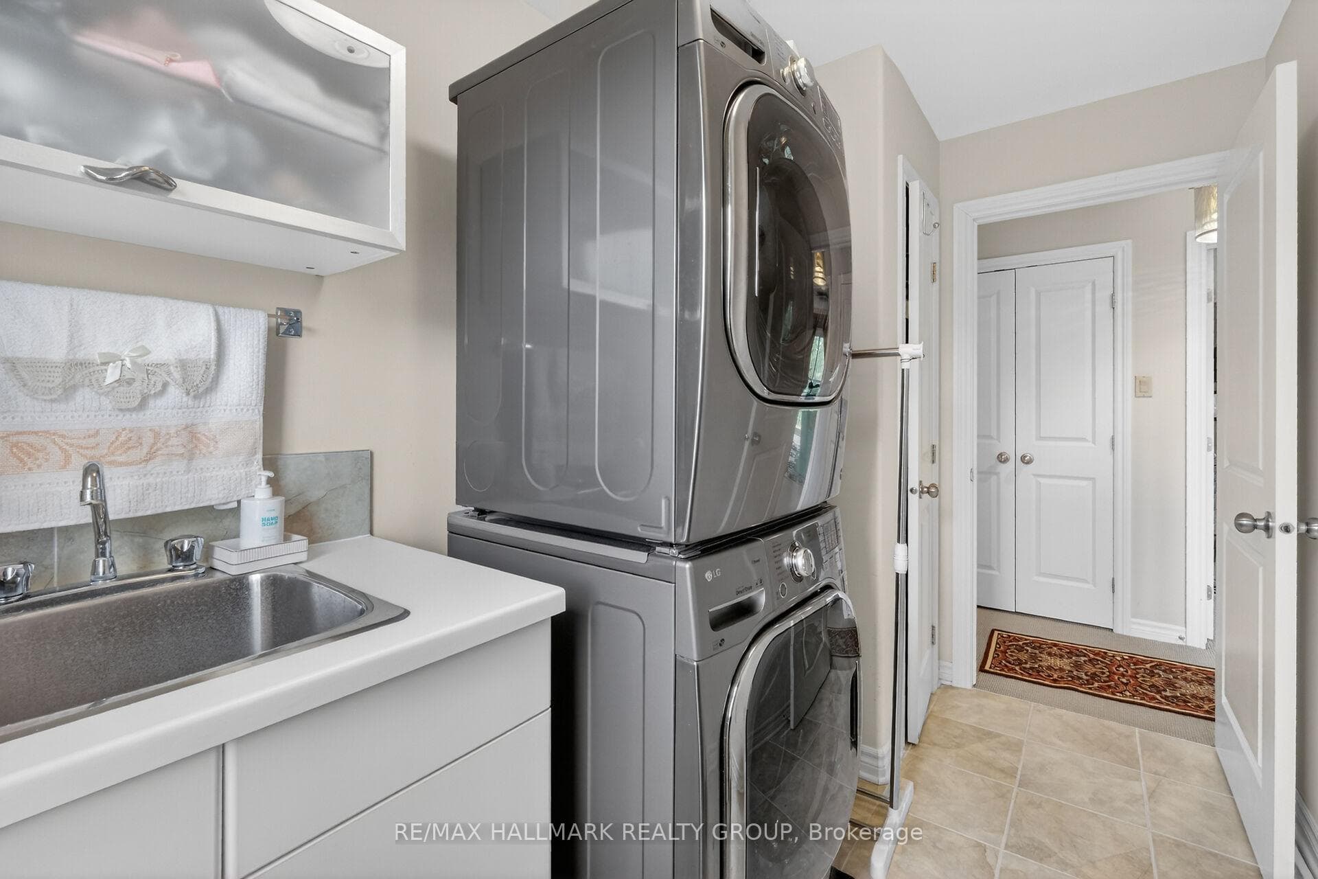 2nd floor Laundry