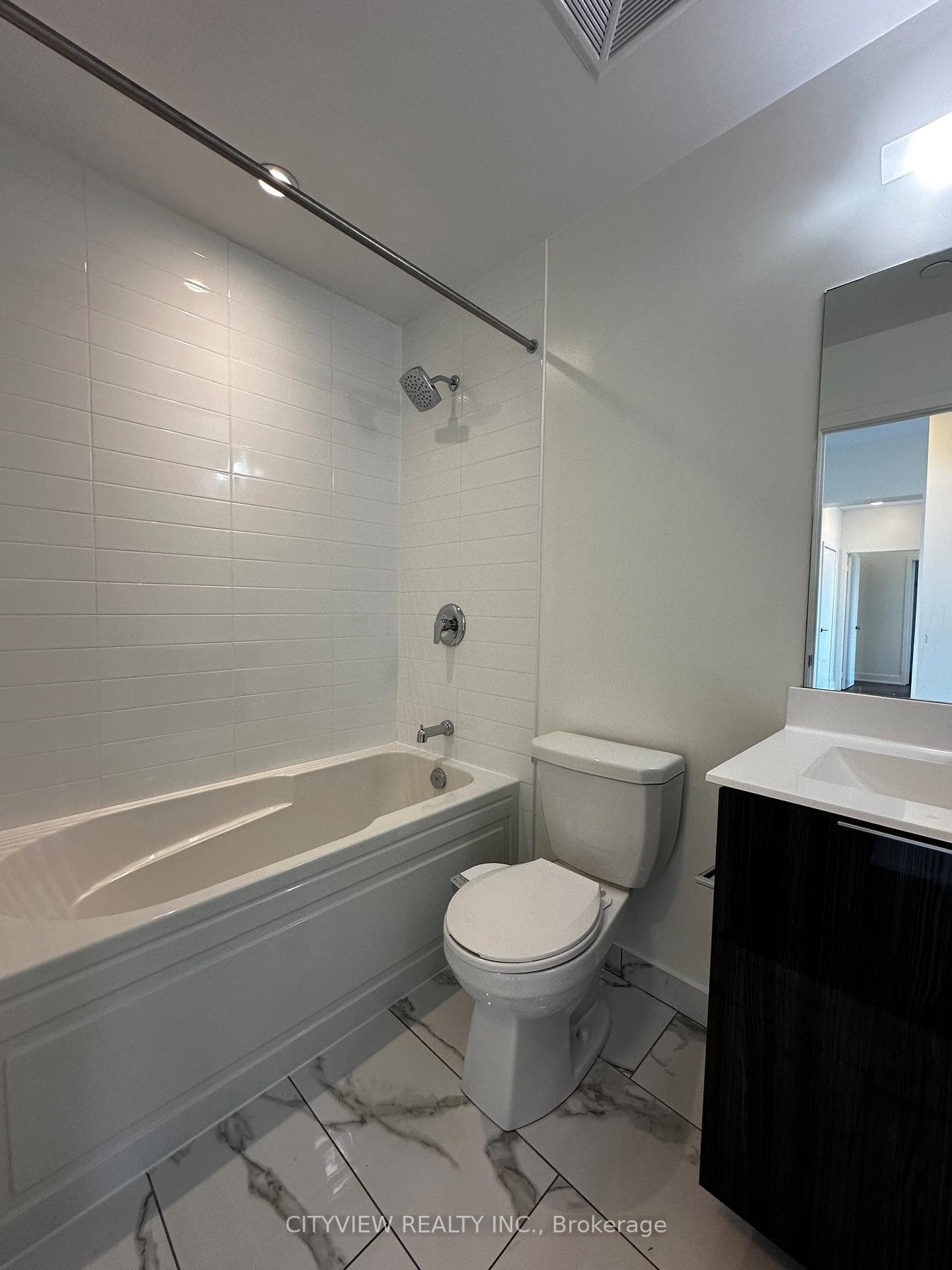 20 Shore breeze Drive Unit 4510 photo 12