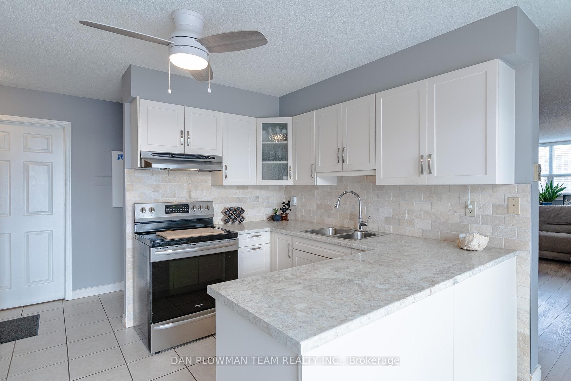 80 Athol Street Unit 501 photo 11
