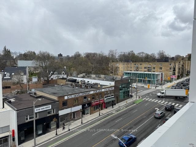 2020 Bathurst Street Unit 619 photo 3