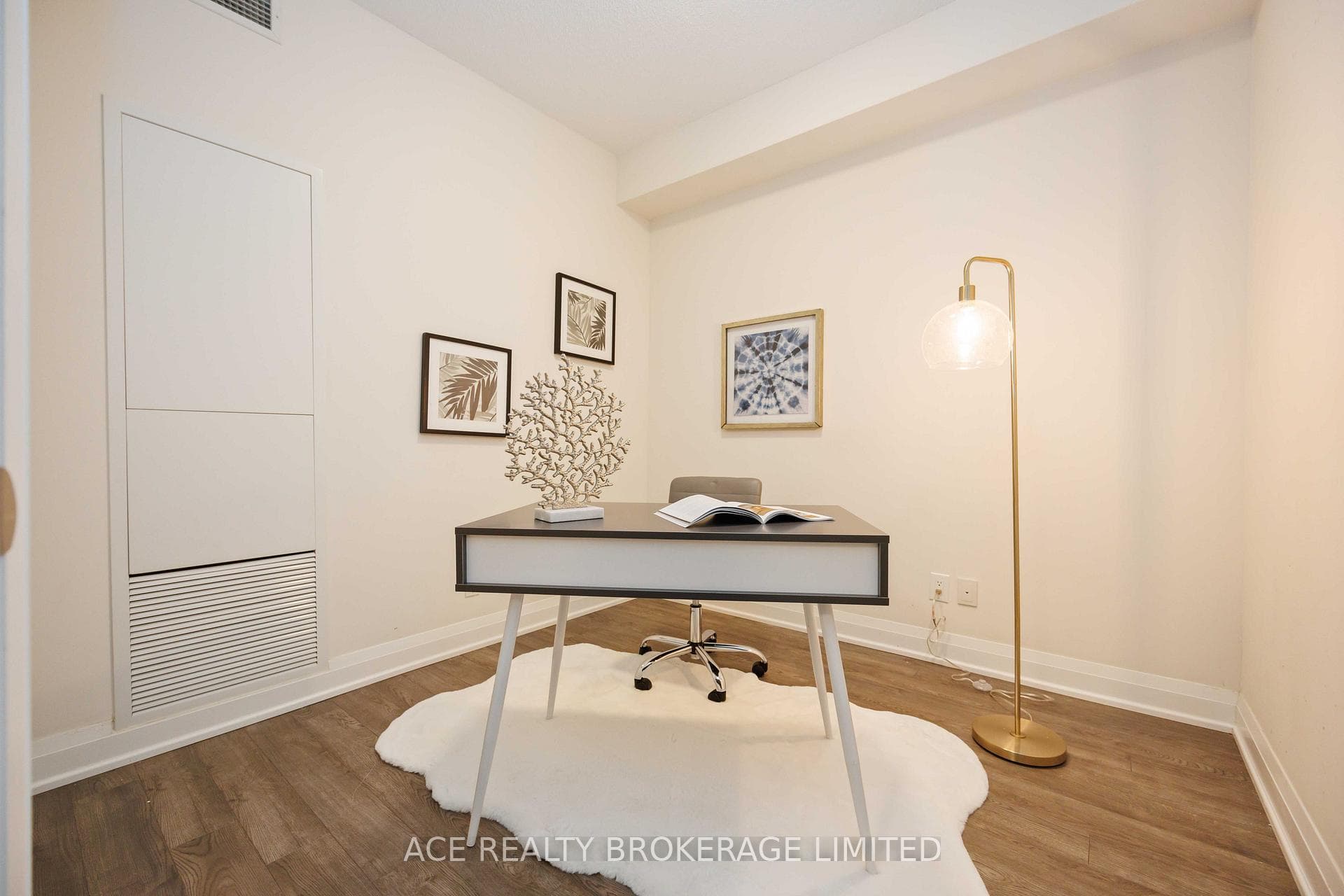 28 Uptown Drive Unit 306 photo 21