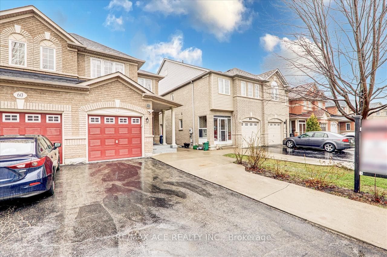 62 Alfonso Crescent photo 2