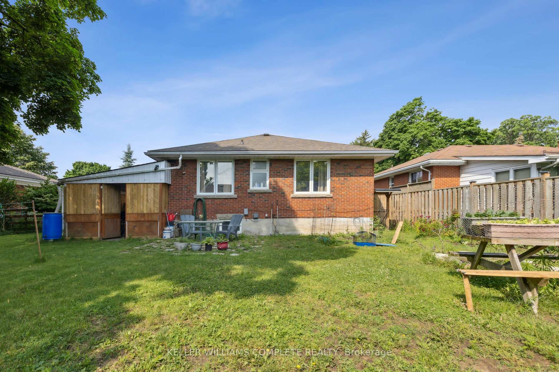 7 Sheffield Avenue photo 34