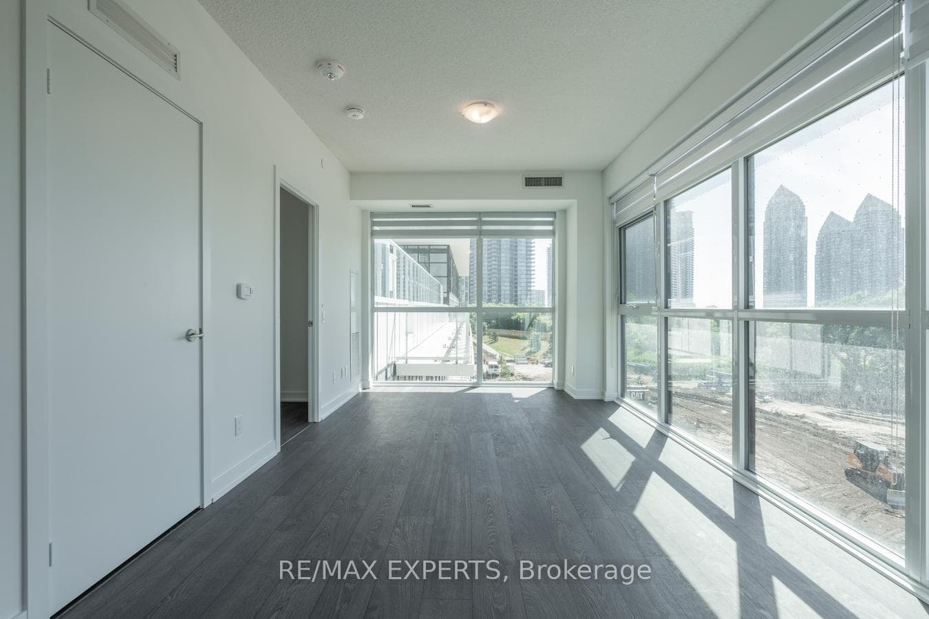 251 Manitoba Street Unit 421 photo 15