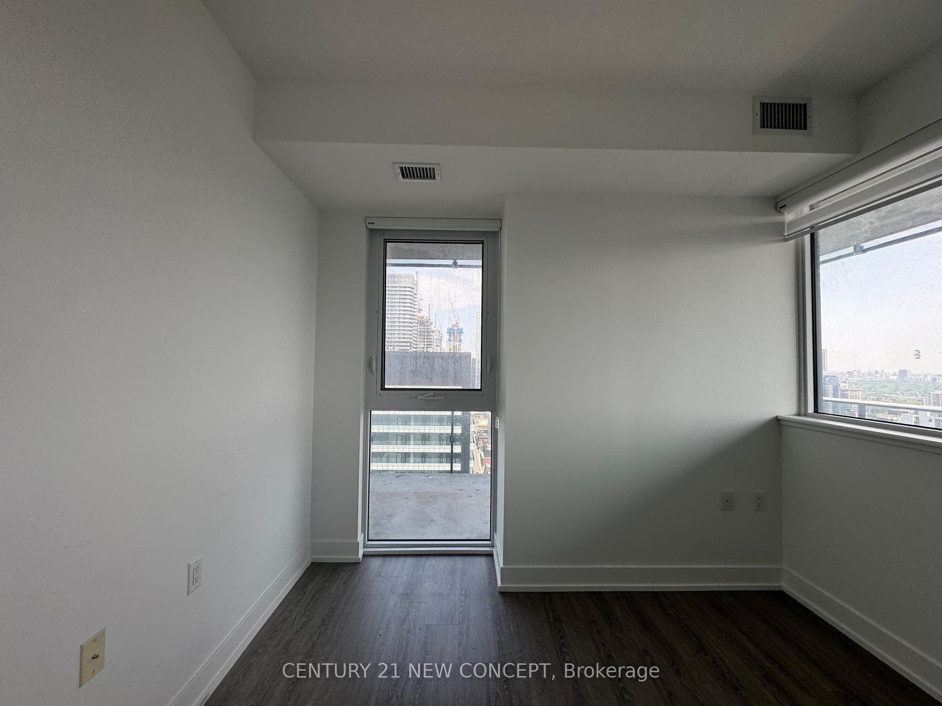 7 Grenville Street Unit 4605 photo 10