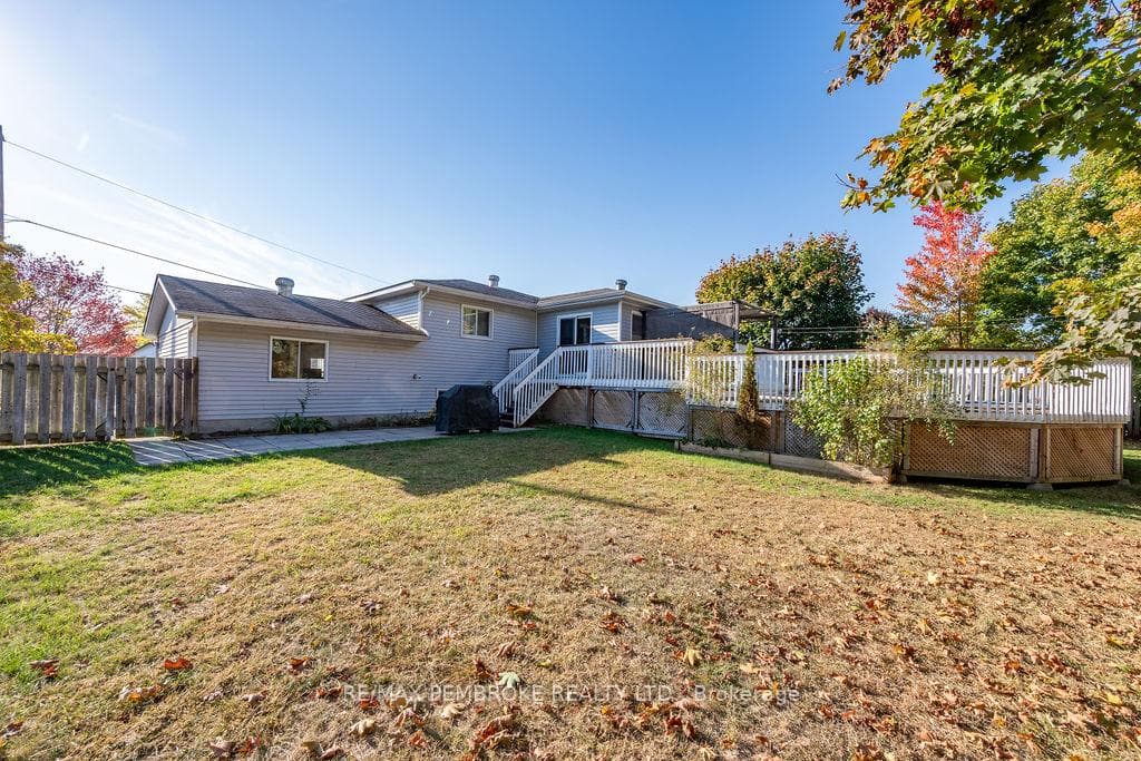 4 Dutch Drive photo 27