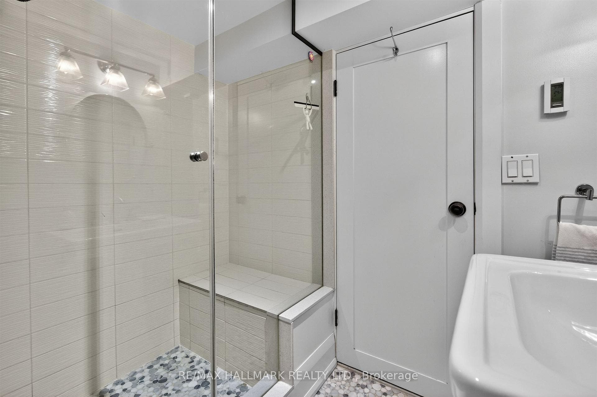 336 Glen Manor Drive photo 42