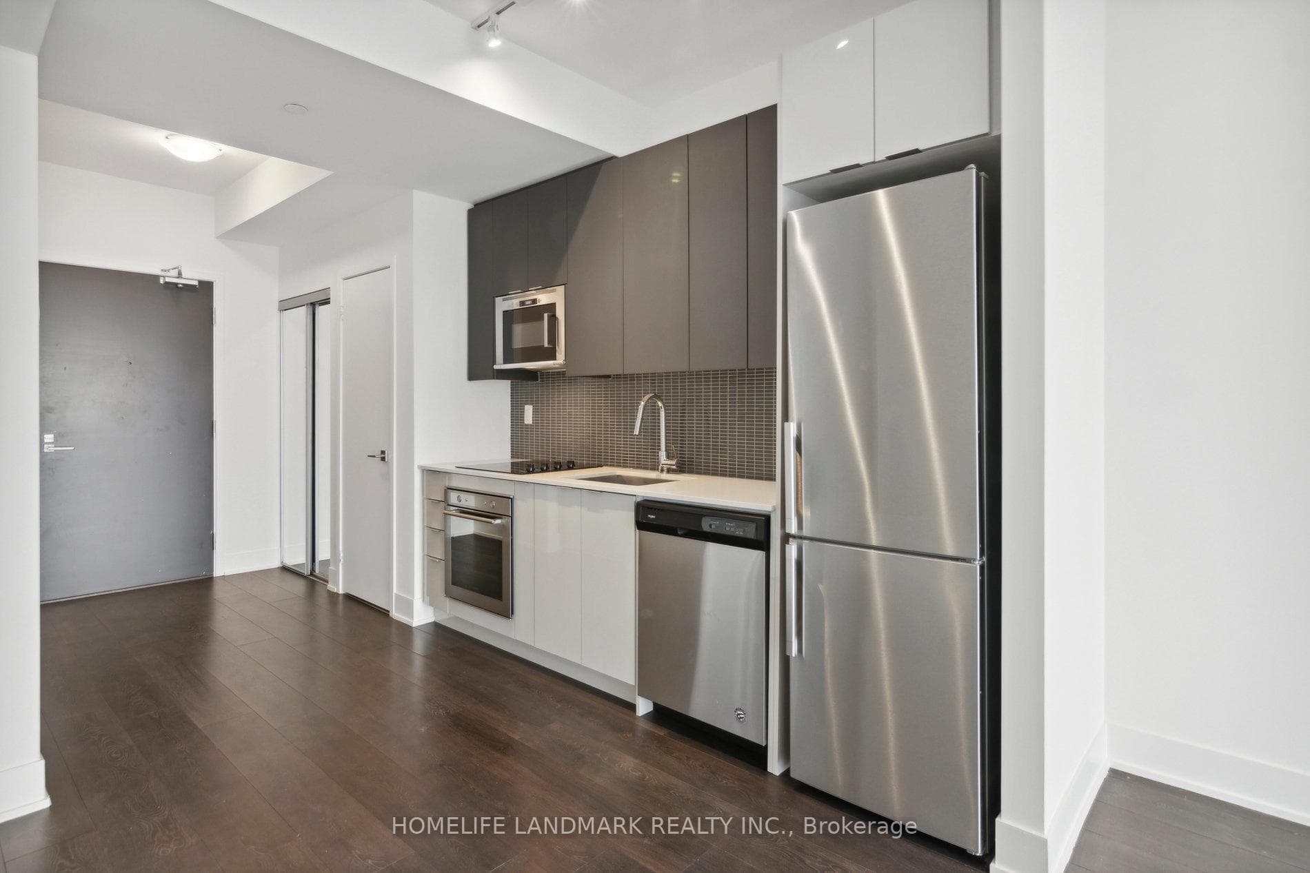 2916 HWY 7 Road Unit 1106 photo 14