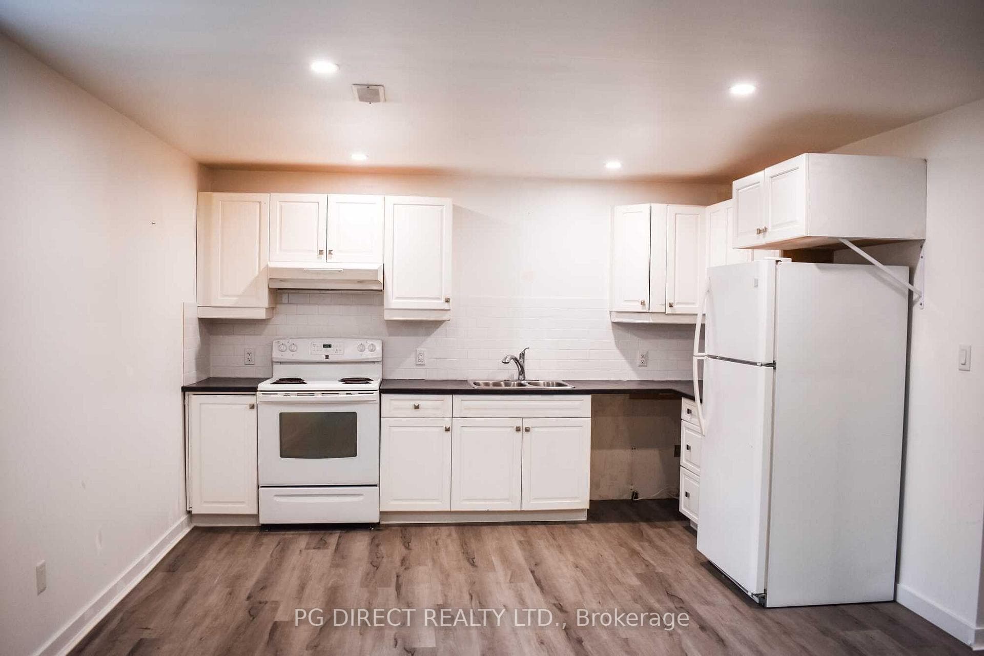 5 Knob Hill Court photo 17