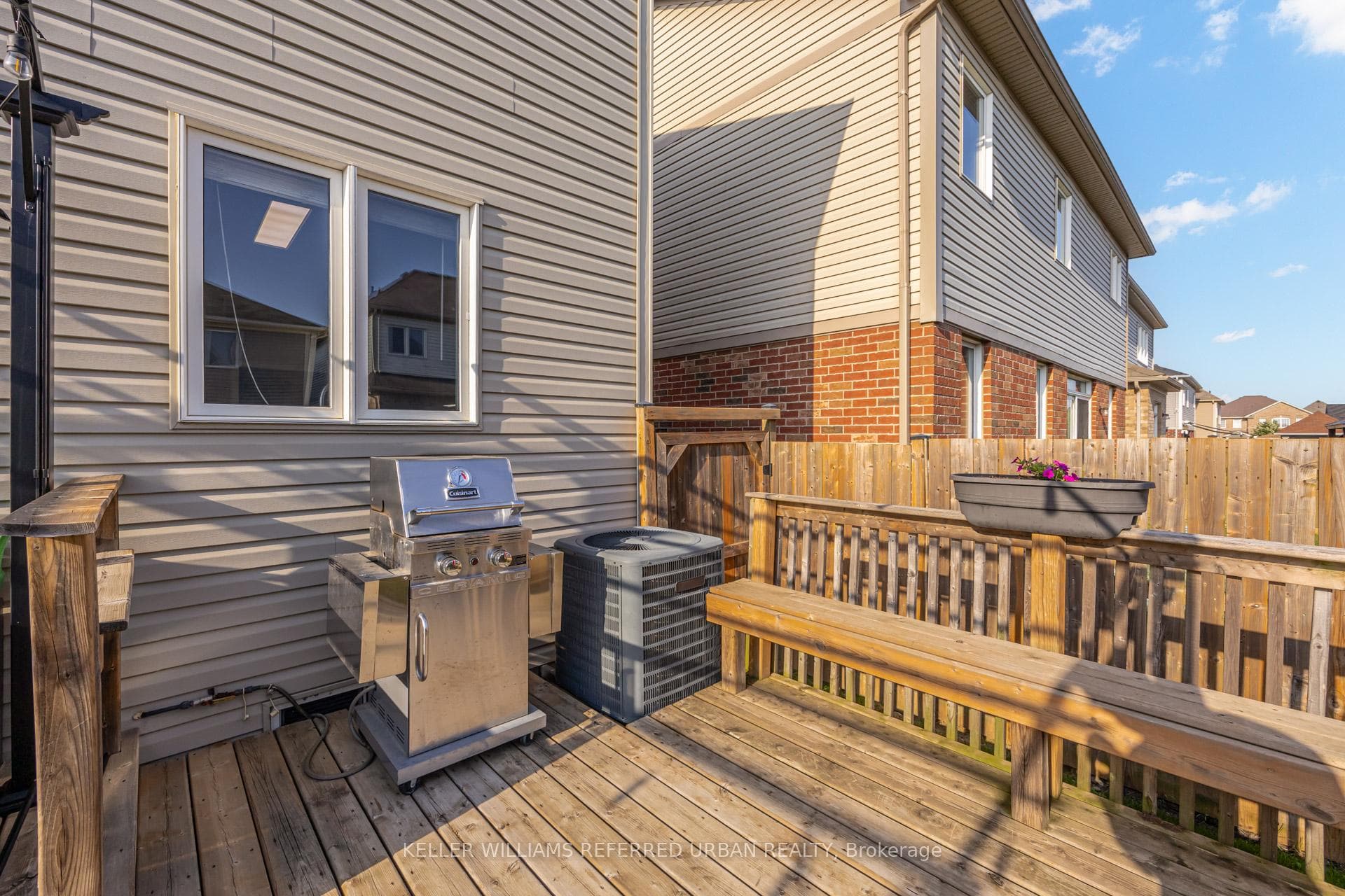 141 Whitwell Way photo 47