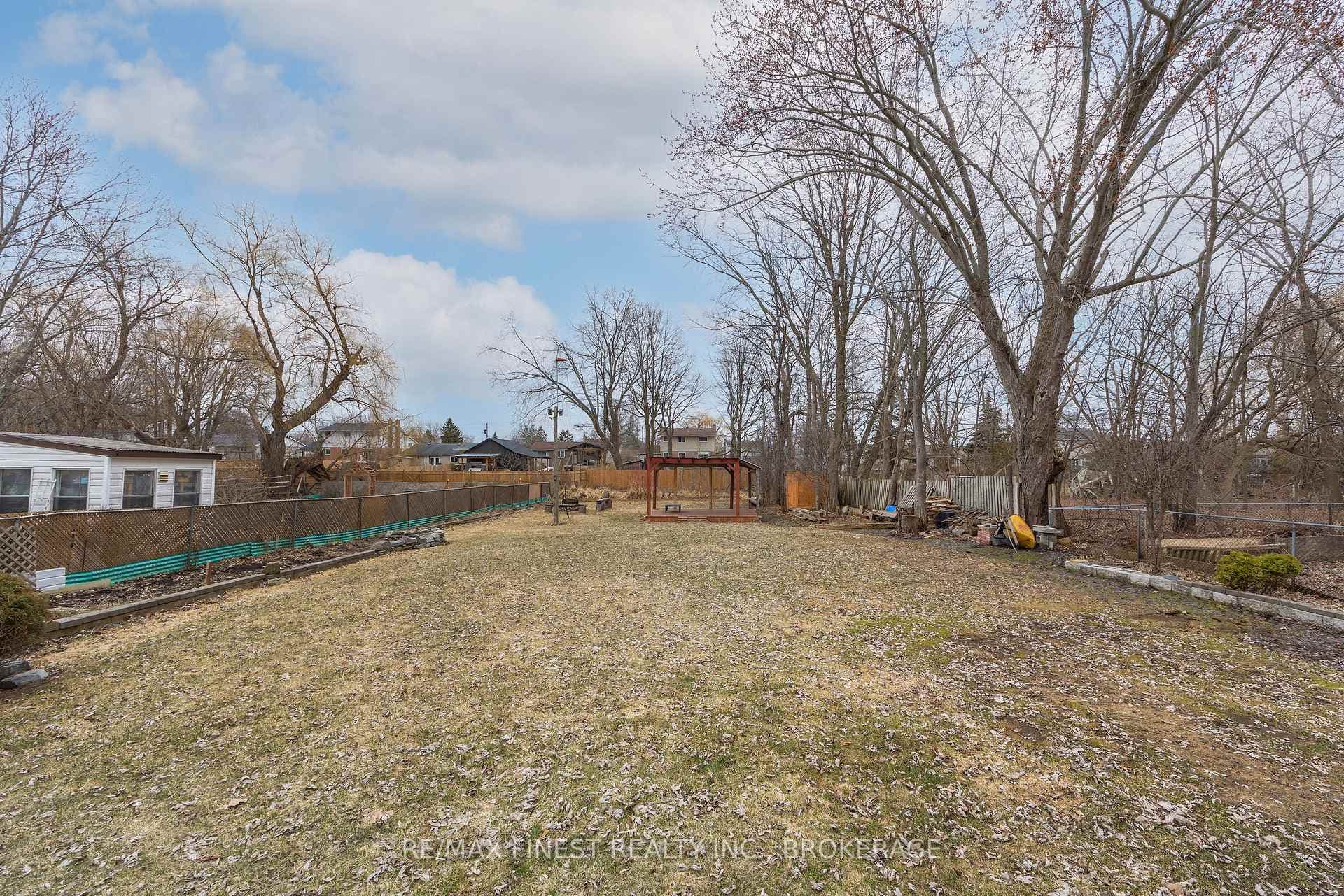 3007 Princess Street photo 33
