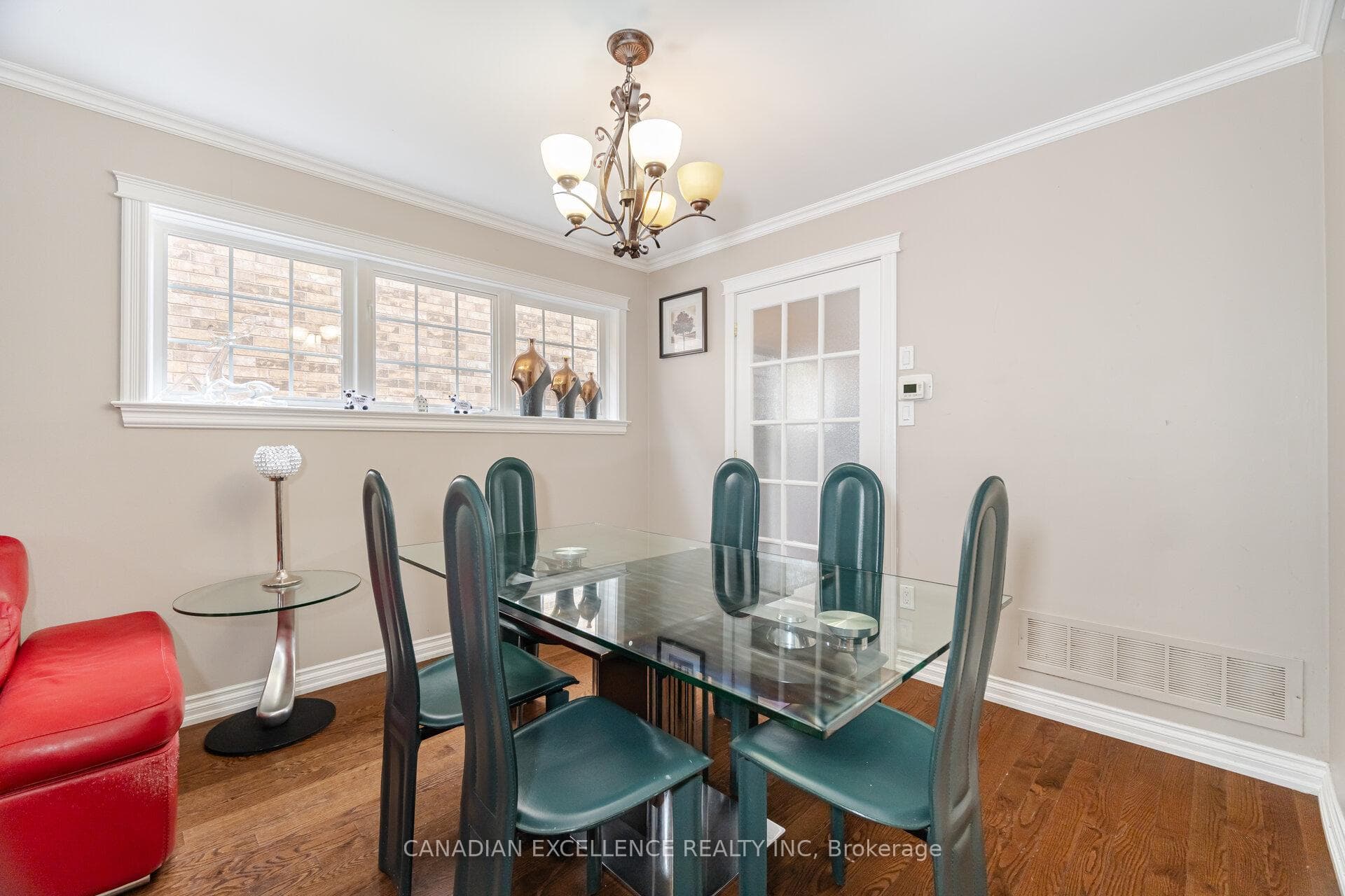 5564 Bridgeport Gate photo 12