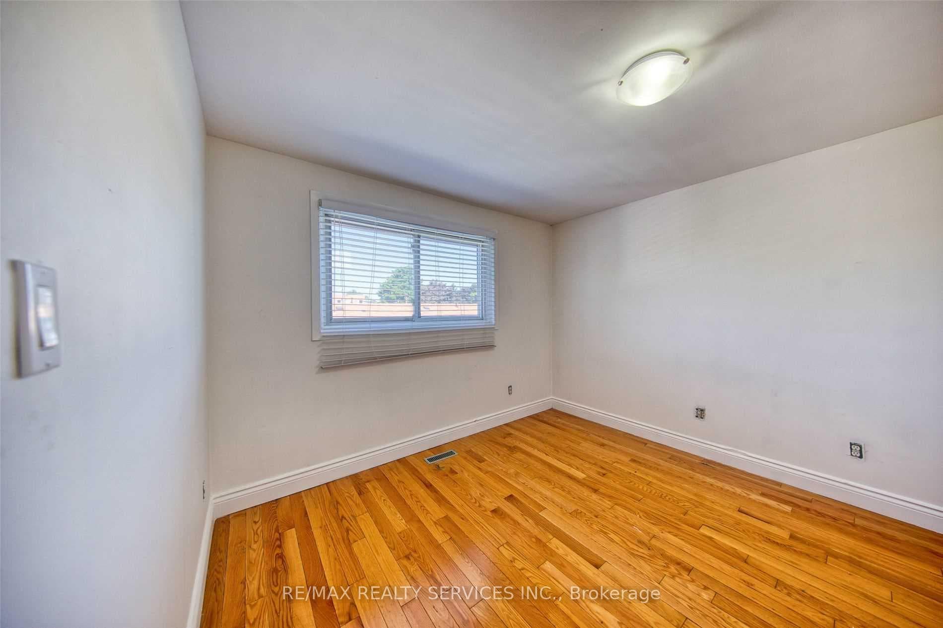 88 Clover Ridge Drive photo 23