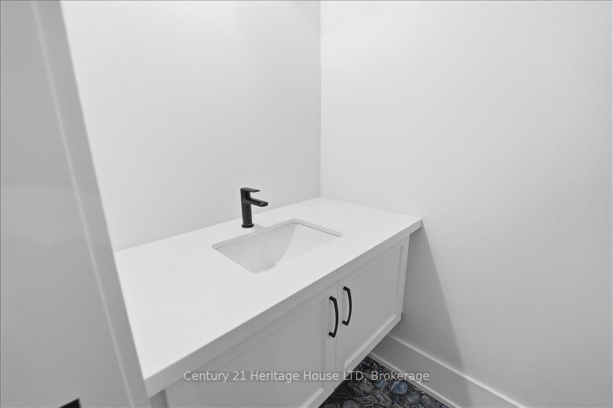 2476 COLANGELO Drive photo 20