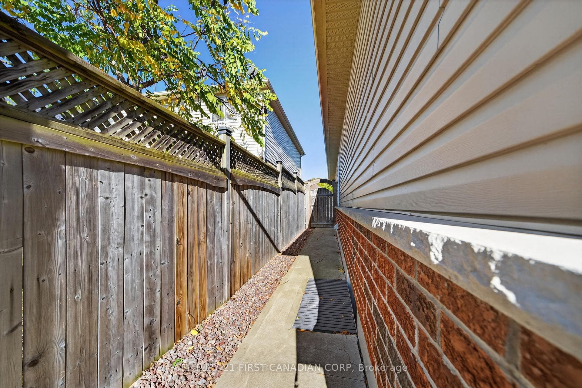 317 Killarney Road photo 39
