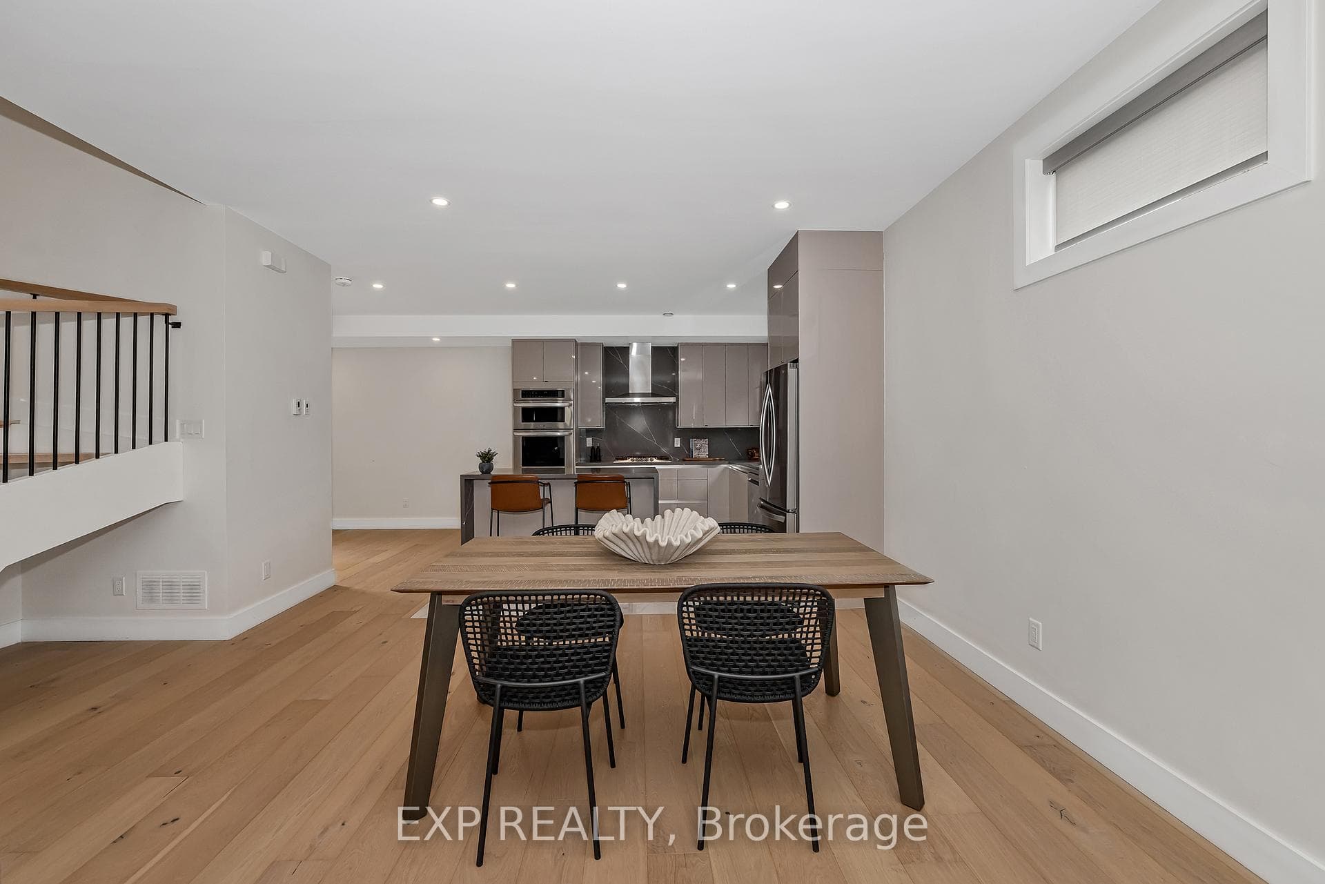 4A HURON Avenue Unit 1 photo 9