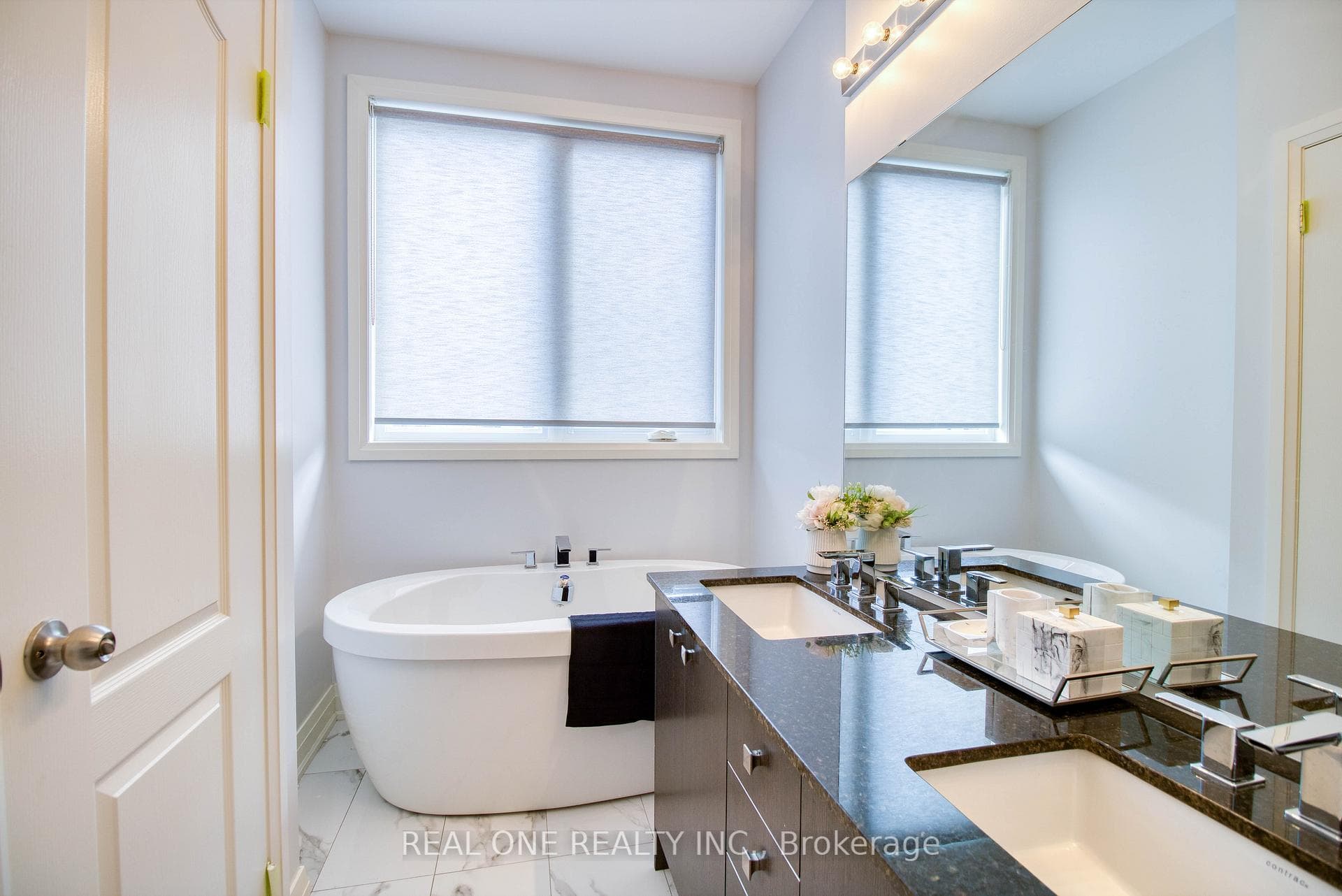 12 Teasel Way photo 28