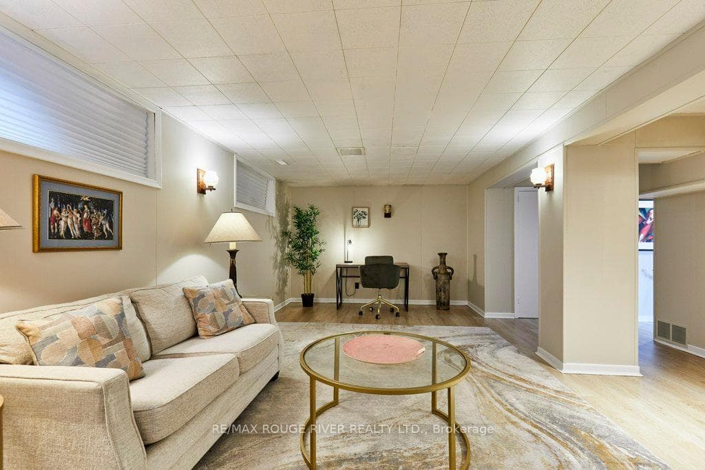 19 Thornbeck Drive photo 28
