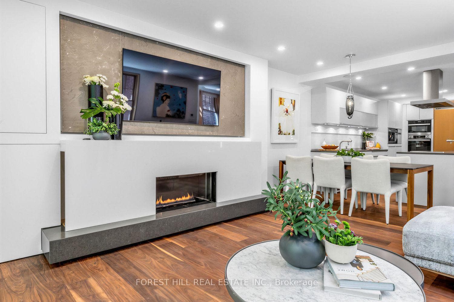 309 Lonsdale Road photo 14