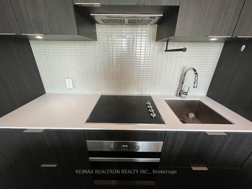 5 St Joseph Avenue Unit 3101 photo 18